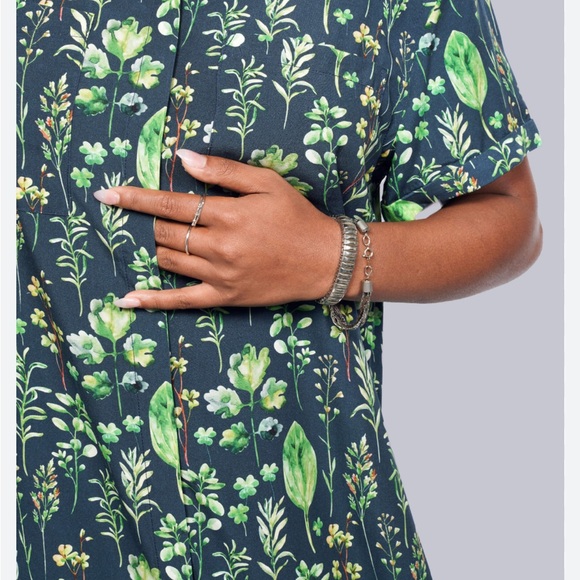 NWT Wildfang The Essential Button Up Floral Shirt Green Blue S Leaf - Picture 2 of 9